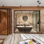 Flora Boutique Hotel 5*