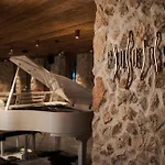 Hotel Flora Boutique 5*