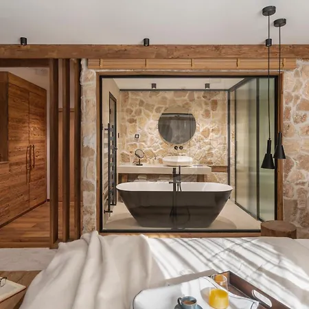 Flora Boutique Hotel 5*