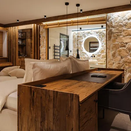 Hotel Flora Boutique 5*