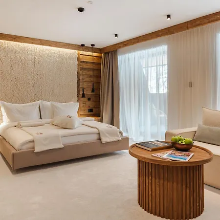 Flora Boutique Hotel